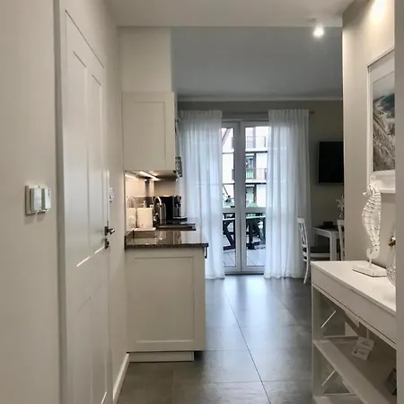 Apartman Porto Eli Rowy