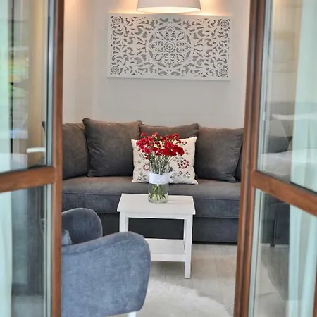 Porto Eli * Rowy (Pomerania)