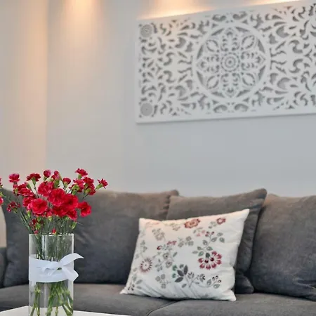 Porto Eli Apartman Rowy